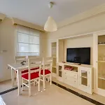 Apartment Banana